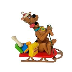 Vintage 1998 Hannah Barbara Scooby-Doo On Sleigh Christmas Ornament Snacks CL50